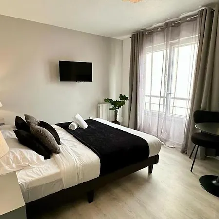 Magenta - - Charpennes Apartamento